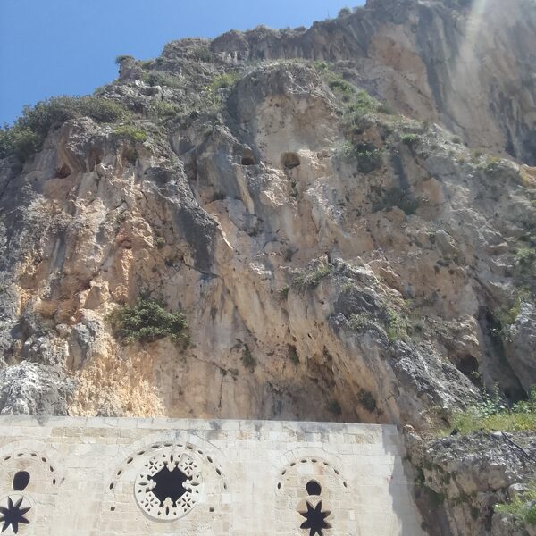 Der Eckstein Zion - Felsenkirche Petrus, die erste Gemeinde wahrer Christen
